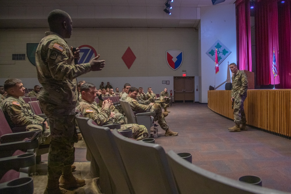 NETCOM Commander Briefs 4ID G6