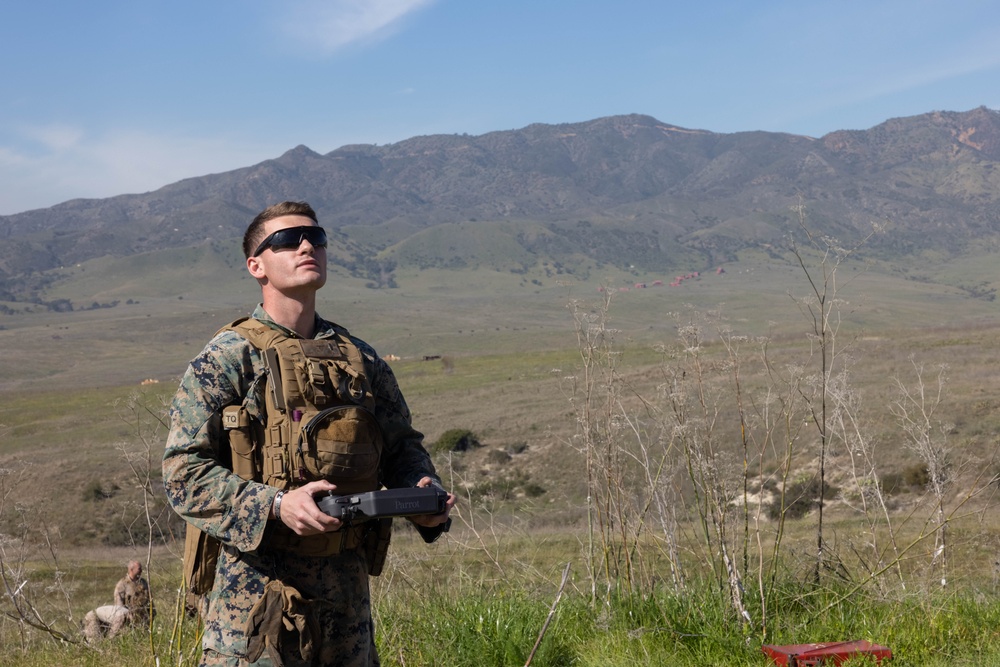 U.S. Marines conduct sUAS, mortars integration training