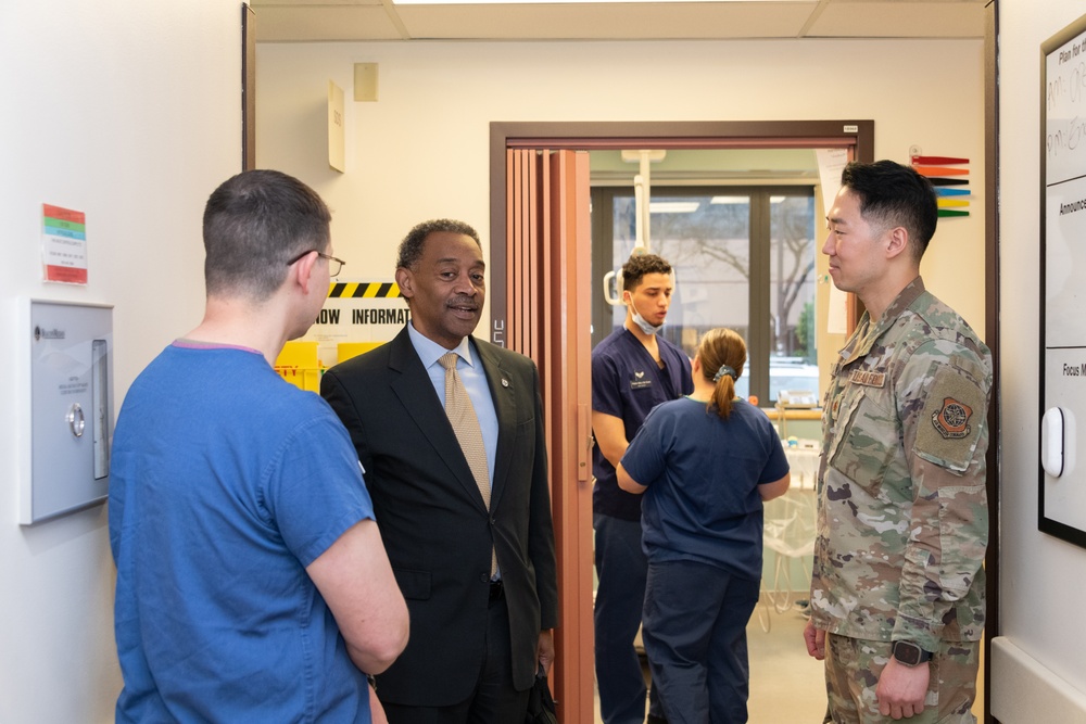 Dr. Woodson Tours David Grant Medical Center