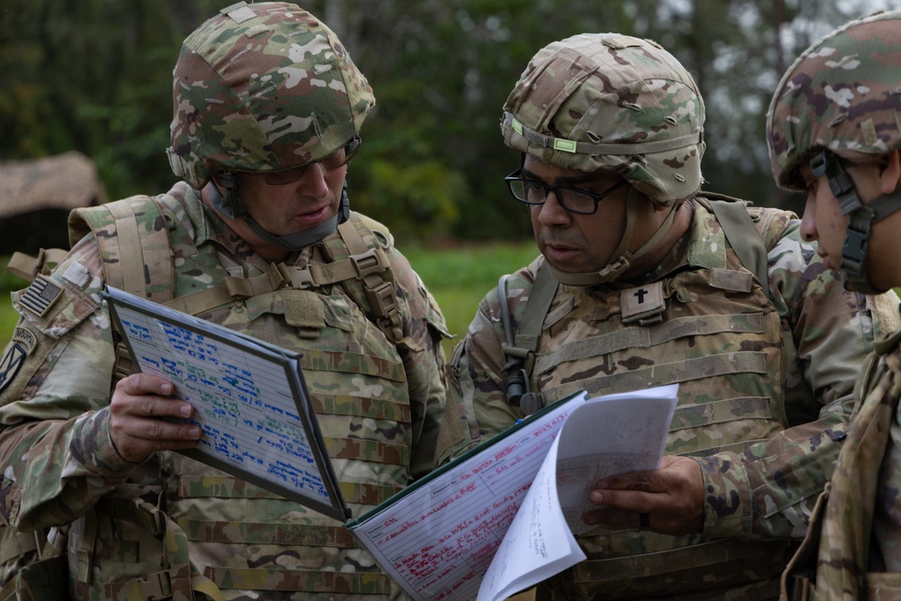 25ID, 8th TSC, 11th Airborne UMTs conduct FTX