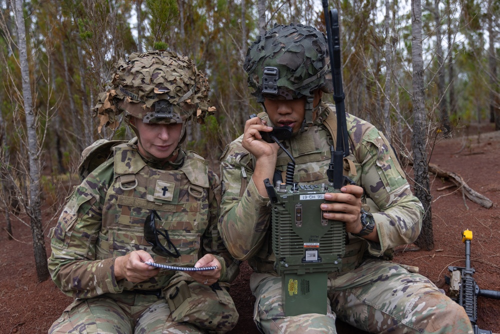 25ID, 8th TSC, 11th Airborne UMTs conduct FTX