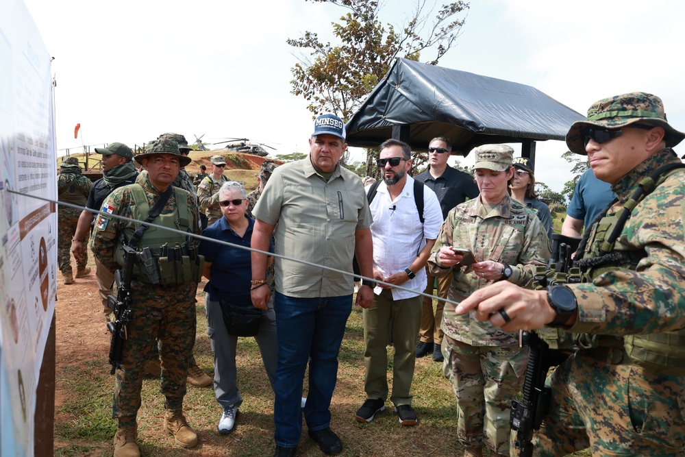 Gen. Richardson Visits Panama for High-Level Security Dialogue, Visits Darién