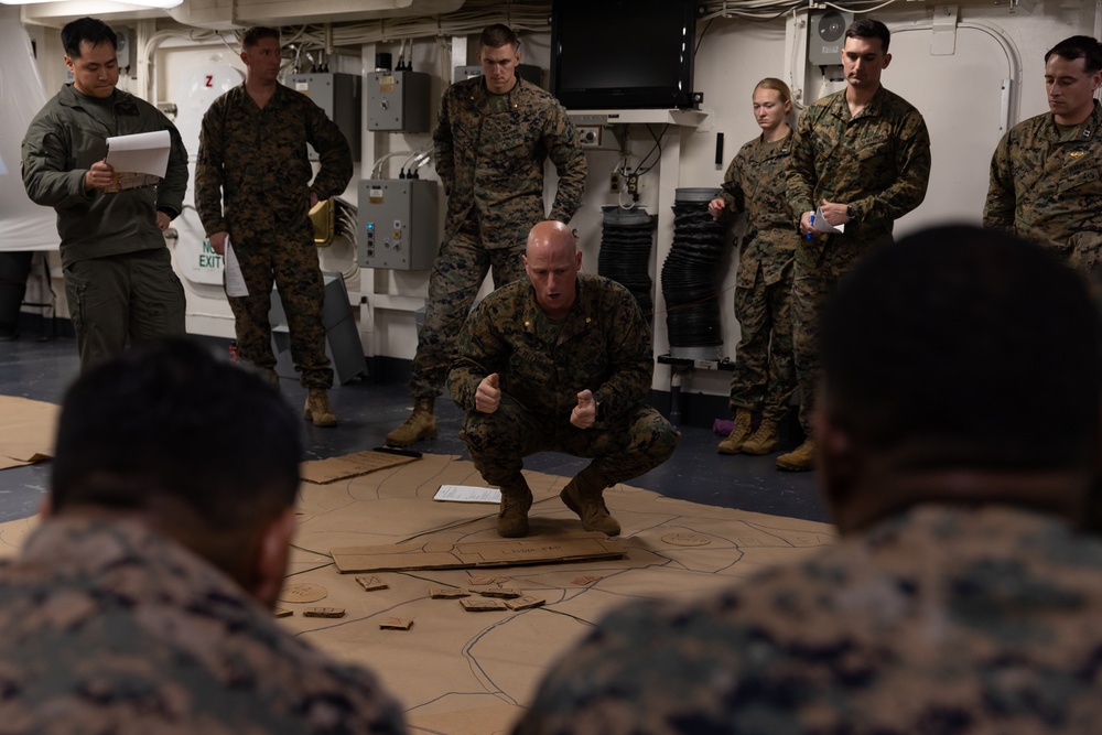Battalion Landing Team 1/1 conducts helo raid exercise
