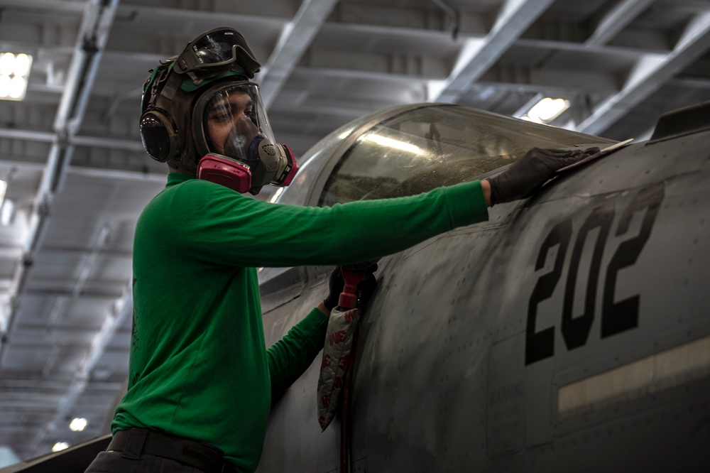 TR Hangar Bay Maintenance