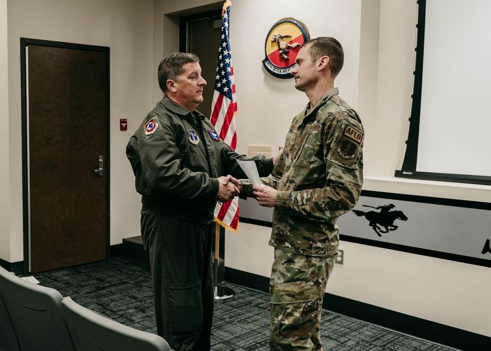 Master Sgt. Travis Taylor promotes to Senior Master Sgt.