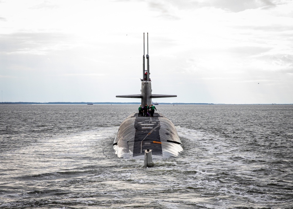 USS Wyoming Visits Norfolk