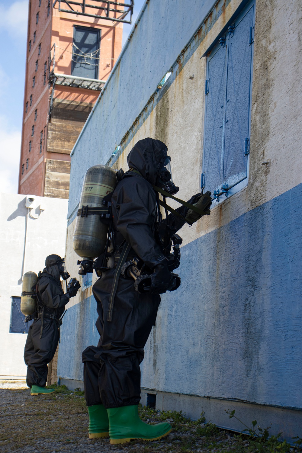 31st MEU CBRN conduct chemical response exercise