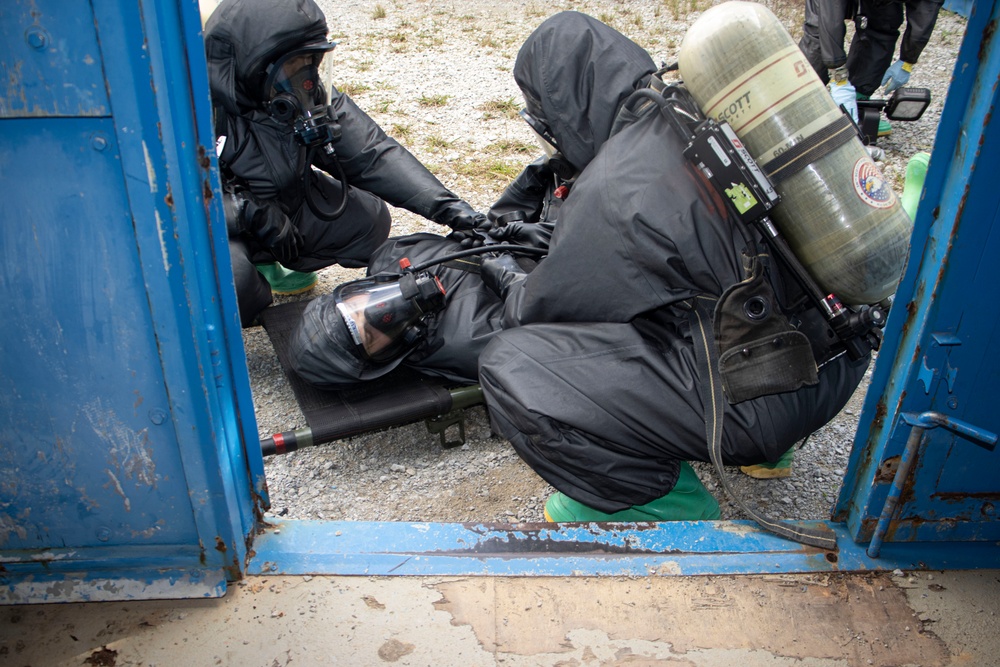 31st MEU CBRN conduct chemical response exercise