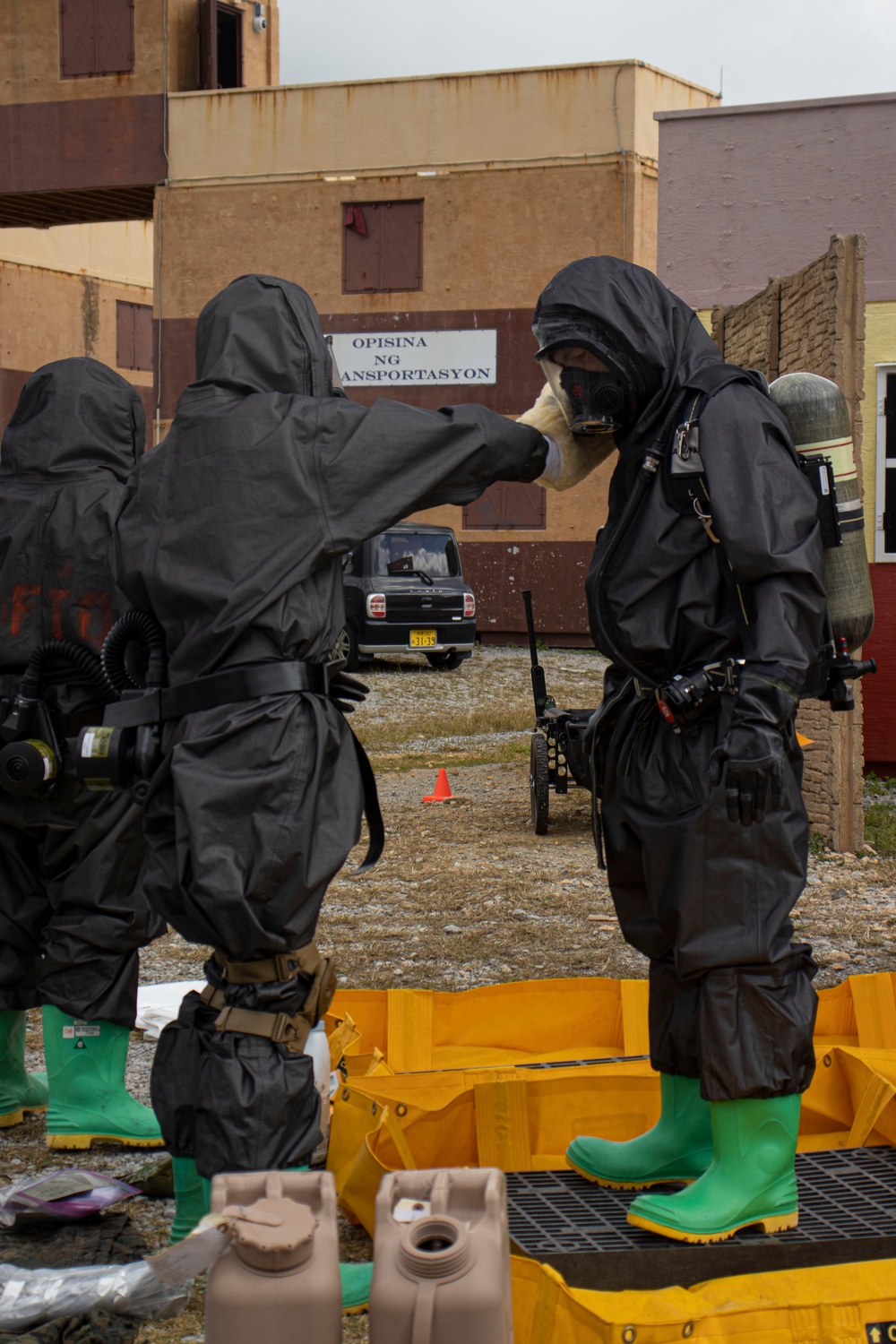 31st MEU CBRN conduct chemical response exercise