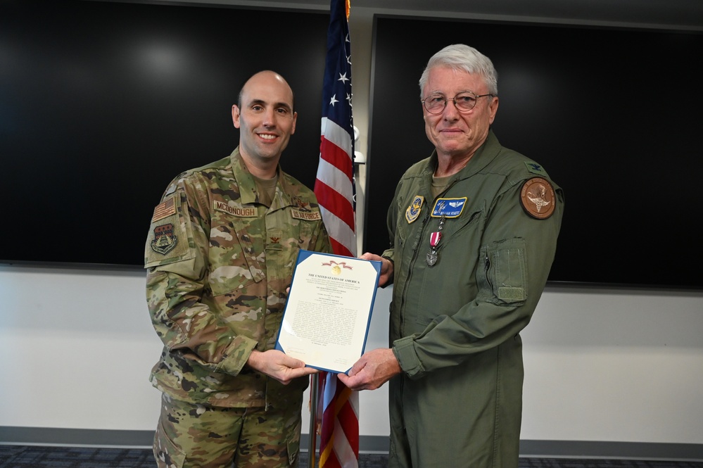 D.C. Air National Guard State Air Surgeon awarded Meritorious Service Medal, retires from the Air Force