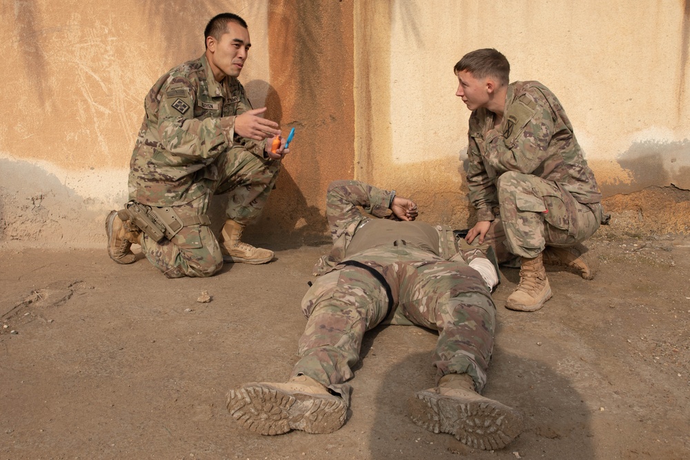 Combat Life Saver course