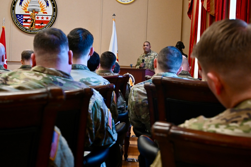 Maj. Davis assumes command of D.C. National Guard Joint Force Headquarters - Higher Headquarters Detachment