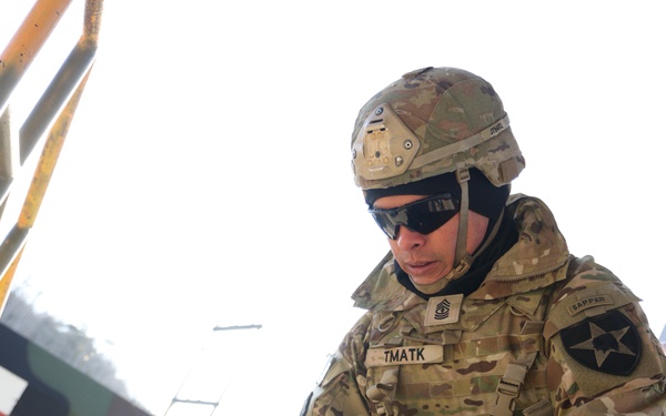 11th Engineer Battalion conducts gunnery qualification tables