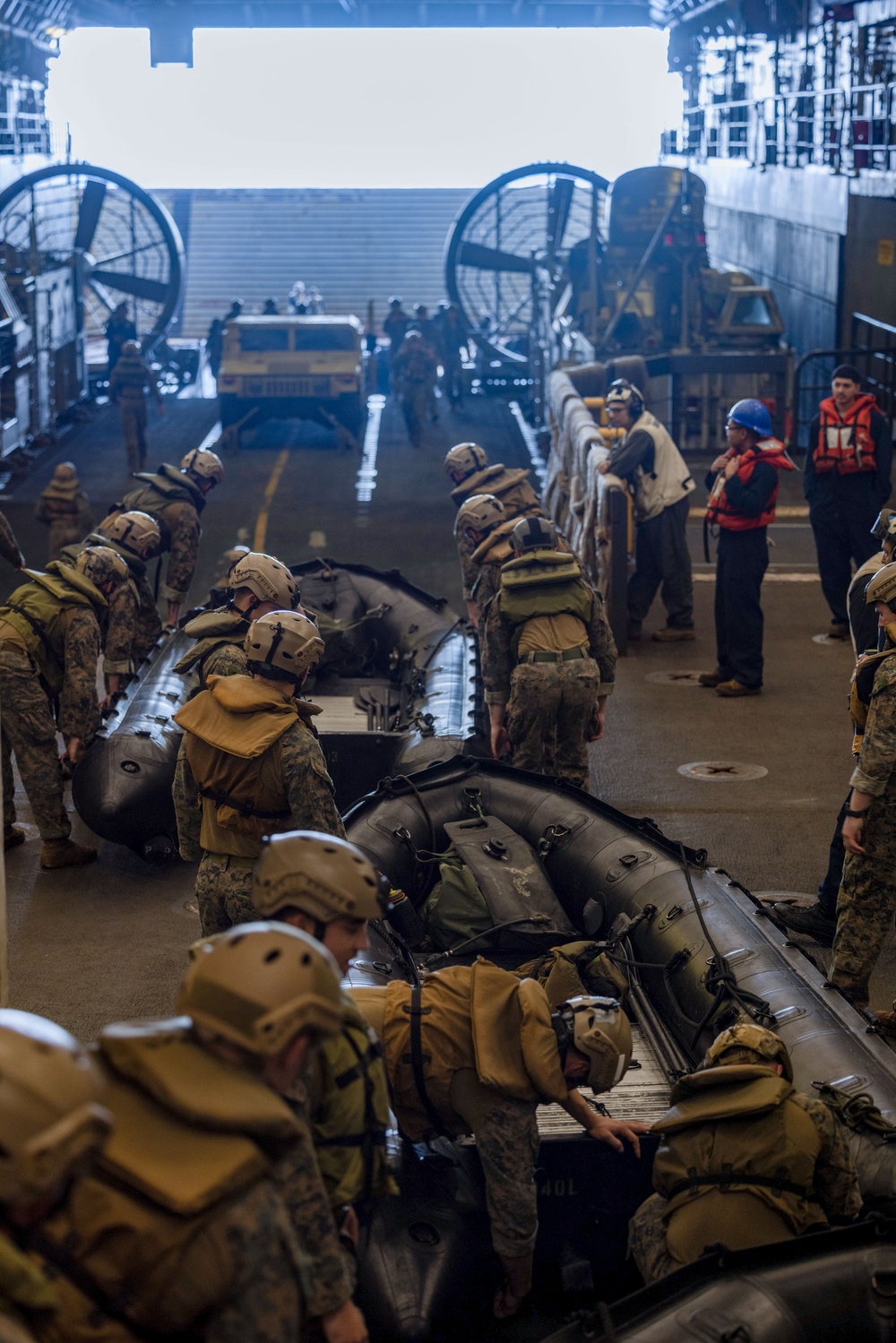 BLT 1/1 launch and recovery aboard USS Green Bay