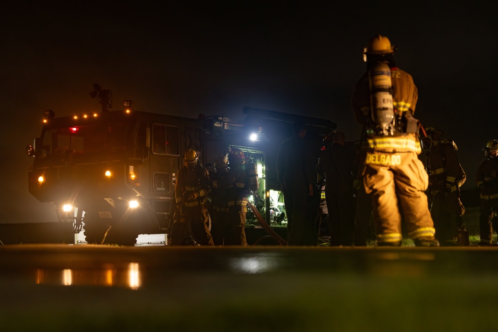 MWSS-172 extinguishes live-fire on MCAS Futenma