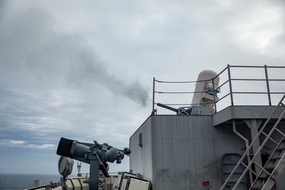 USS Gunston Hall (LSD 44) Conducts Gun Shoot