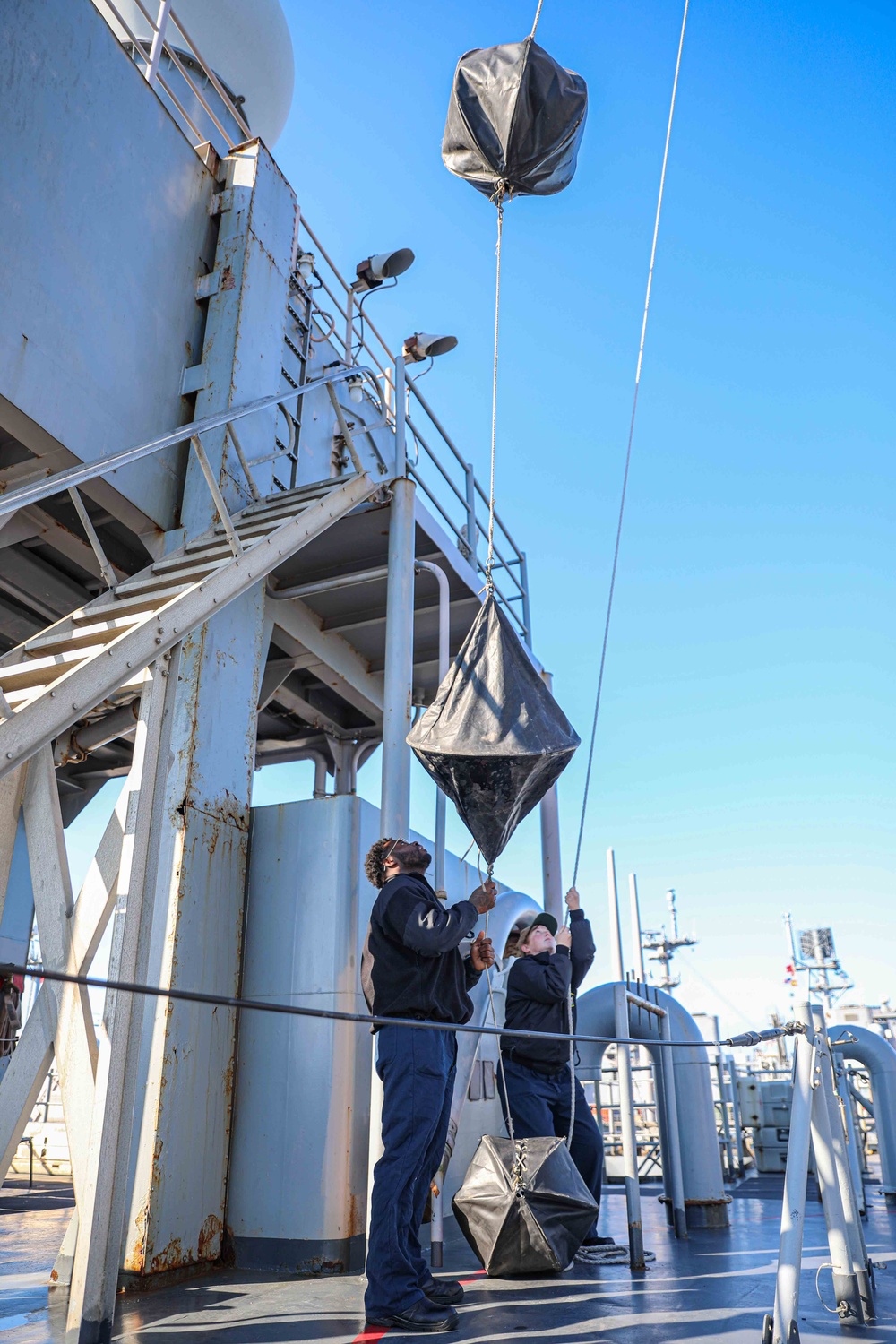 USS Carter Hall (LSD 50) Conducts Vertical Replenishment, Feb. 4, 2024