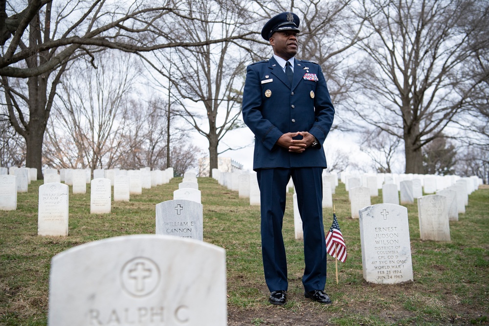 Members of the Washington Nationals Visit Arlington National Cemetery