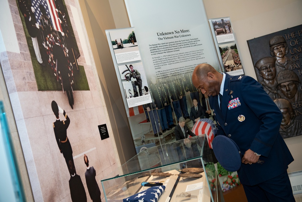 Members of the Washington Nationals Visit Arlington National Cemetery