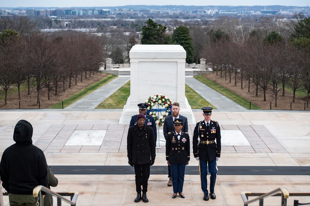 Members of the Washington Nationals Visit Arlington National Cemetery