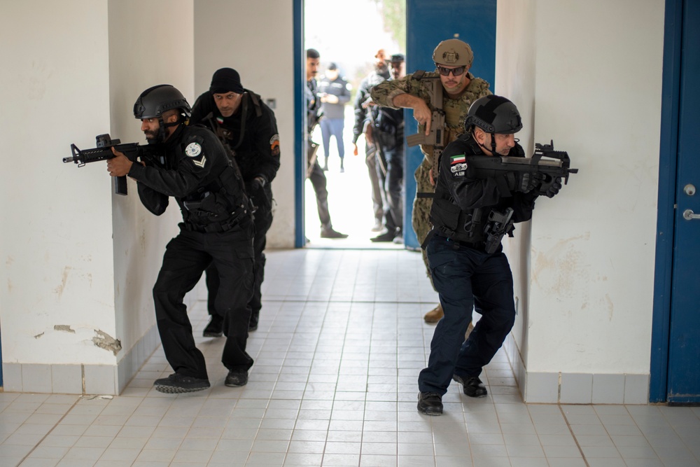 Coast Guard, Kuwait conduct VBSS training during Eager Defender 24