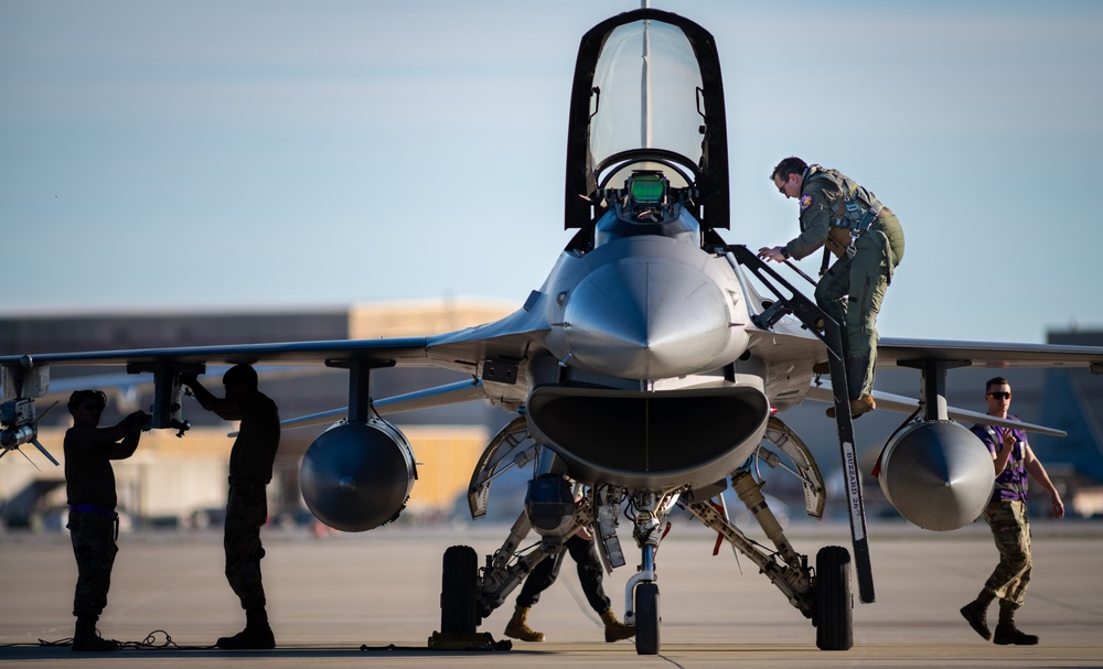 Naval Base Ventura County Hosts Air Force Squadrons During Bamboo Eagle Exercise