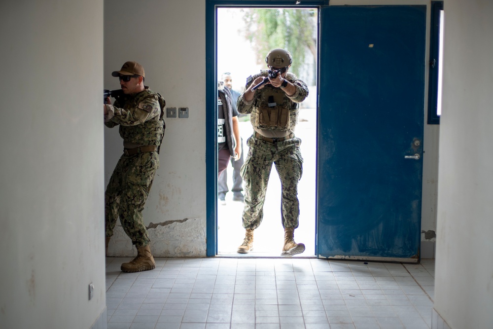 Coast Guard, Kuwait conduct VBSS training during Eager Defender 24