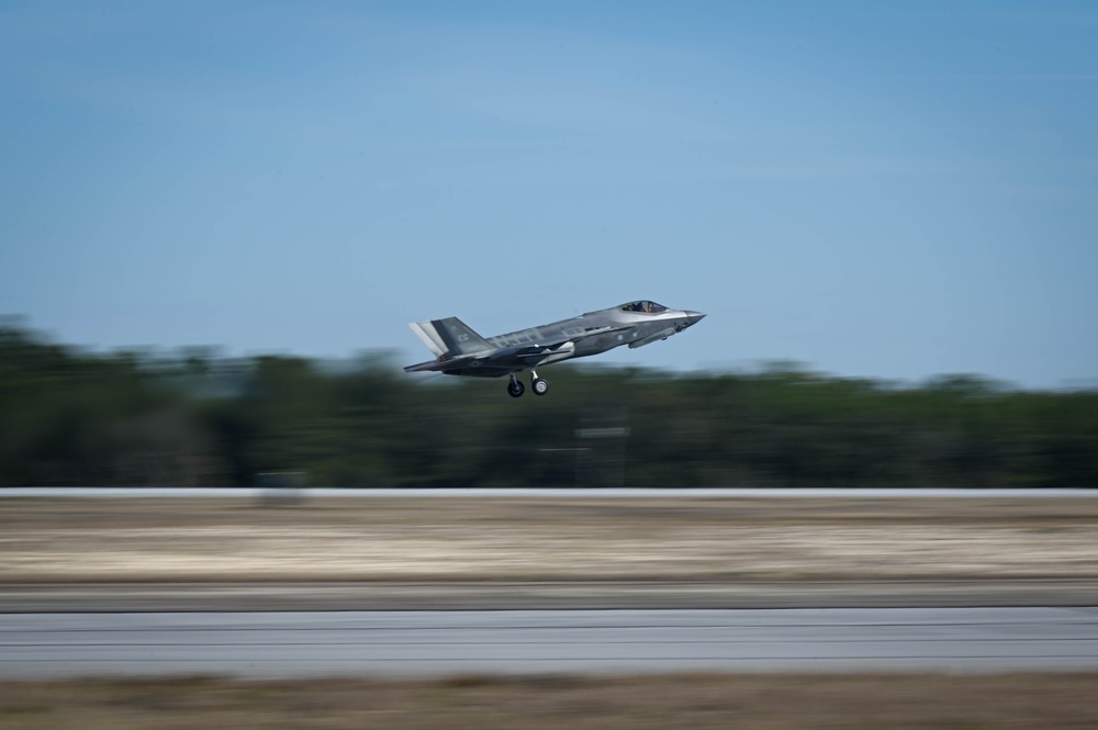 60th FS leaves for Savannah to conduct off-site training