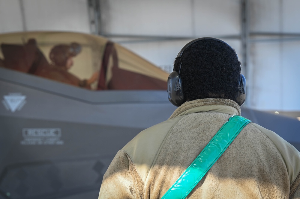 60th FS leaves for Savannah to conduct off-site training