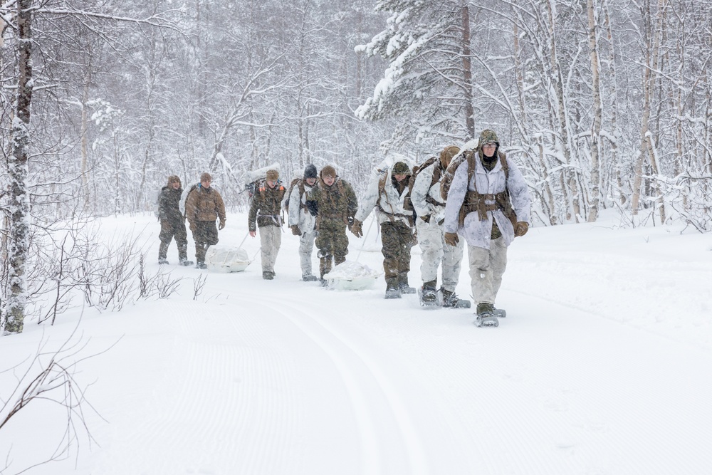 CLB-6 Participates in Polar Plunge as Part of Extreme Cold Weather Training Course