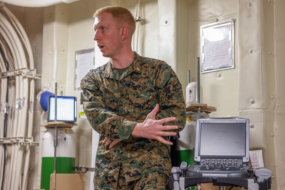 Medical Team Conducts FAST-E Training Aboard the USS Somerset