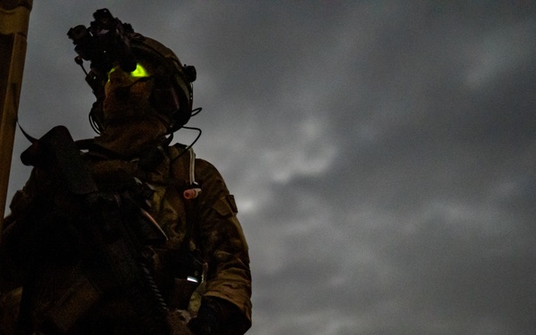 Empowered and professional: Steadfast Line enablers team up to sharpen Air Commando fieldcraft at Cannon AFB