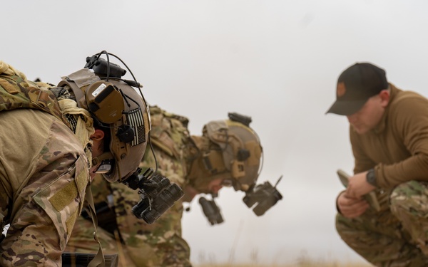 Empowered and professional: Steadfast Line enablers team up to sharpen Air Commando fieldcraft at Cannon AFB