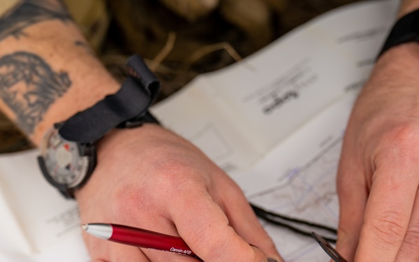 Empowered and professional: Steadfast Line enablers team up to sharpen Air Commando fieldcraft at Cannon AFB