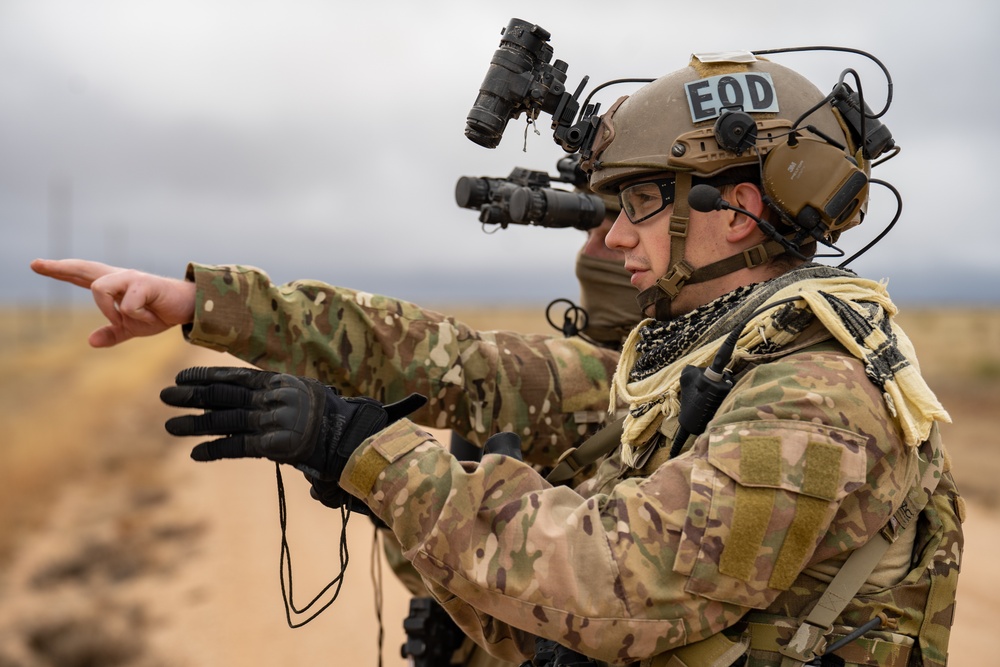 Empowered and professional: Steadfast Line enablers team up to sharpen Air Commando fieldcraft at Cannon AFB