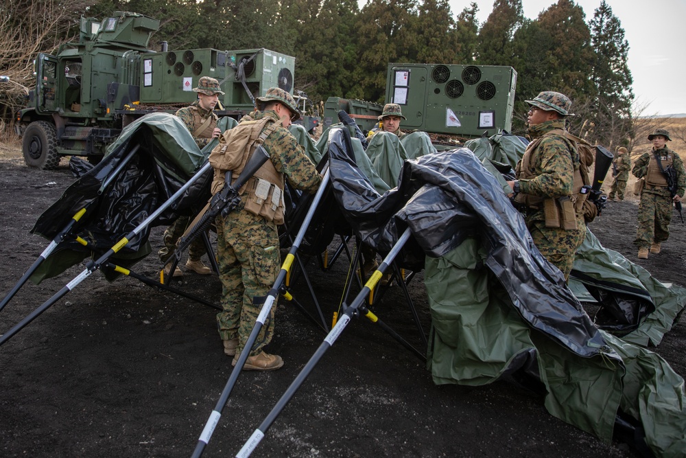 CLR-3 Conducts Battle Hand Off Drills