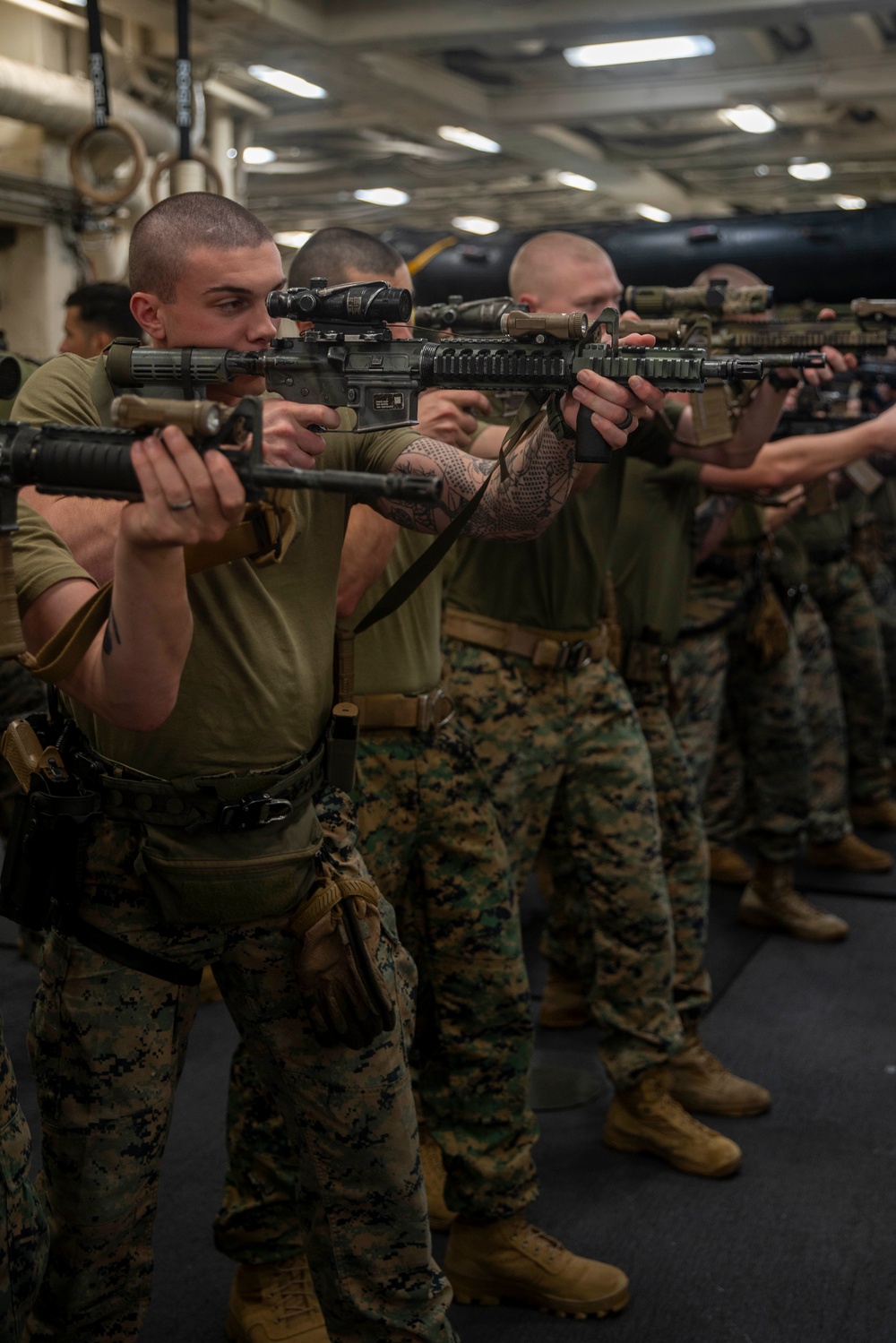 Recon Marines Maintain Weapons Proficiency Aboard USS Somerset