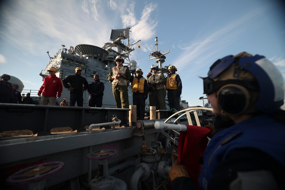 USS BATAAN AIR DEPARTMENT CONDUCTS FIRE DRILL