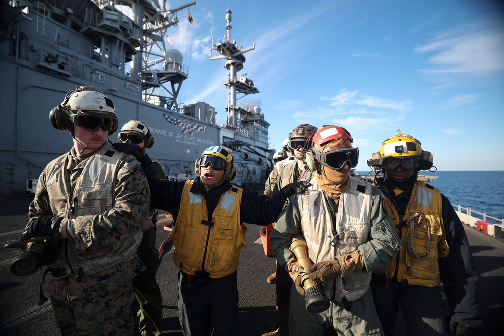 USS BATAAN AIR DEPARTMENT CONDUCTS FIRE DRILL