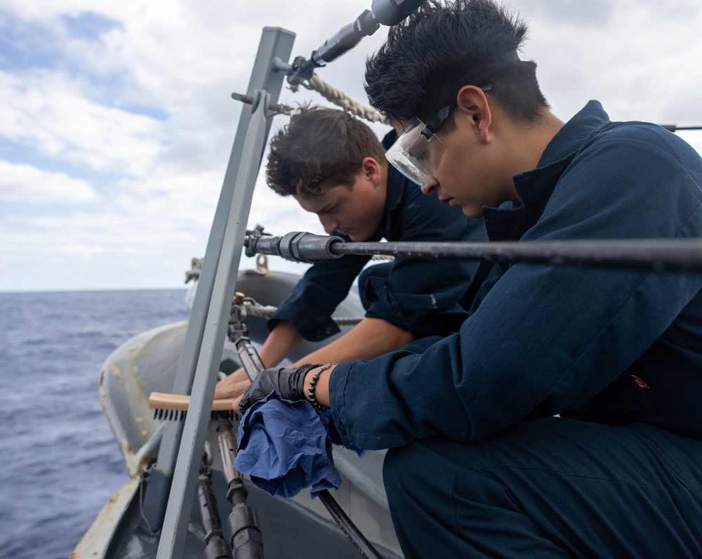 USS Dewey Maintenance