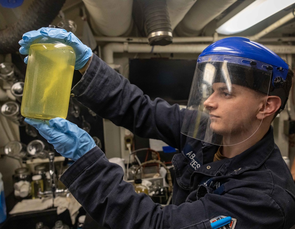 USS Dewey Maintenance