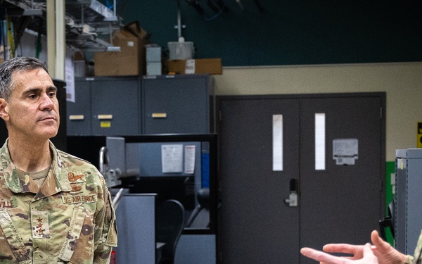Guard vice chief emphasizes cyber readiness during Maine visit