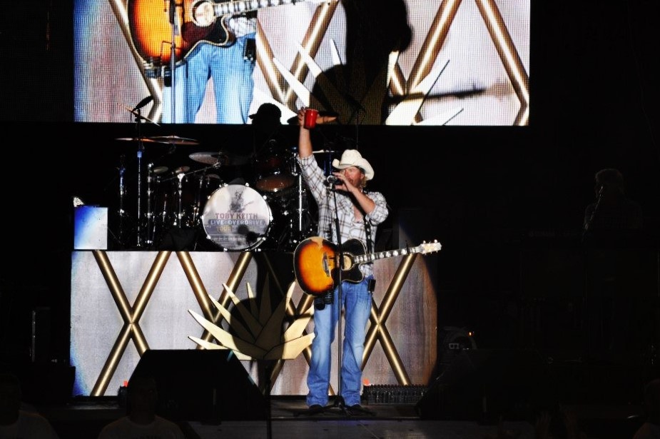 Artist Toby Keith plays at Fort McCoy
