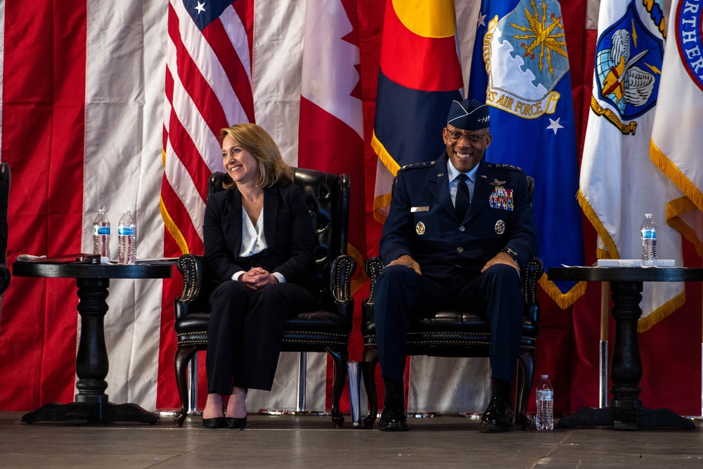 DSD Hicks Attends USNORTHCOM and NORAD CoC Ceremony