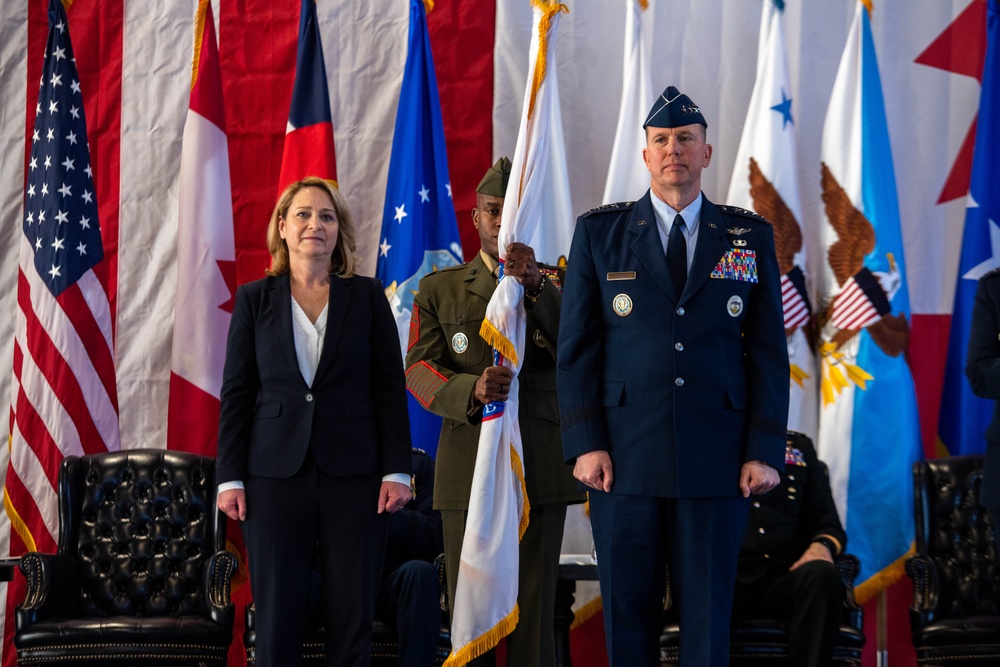 DSD Hicks Attends USNORTHCOM and NORAD CoC Ceremony