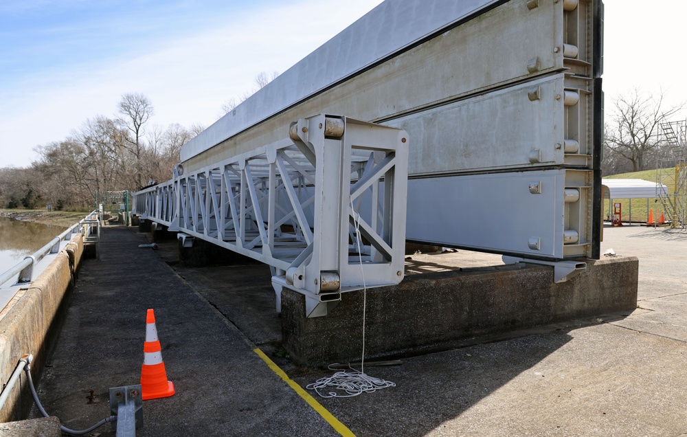 Mobile District, partners work to repair Demopolis Lock