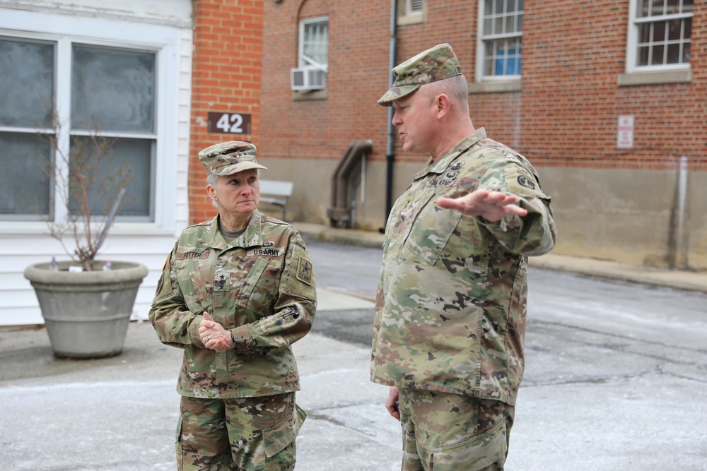 Lt. Gen. Laura Potter visits Military District of Washington on Ft. McNair