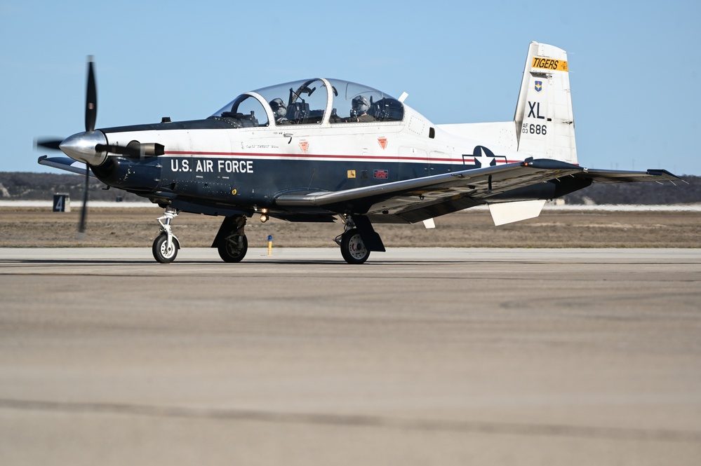 Laughlin's flight line