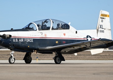 Laughlin's flight line