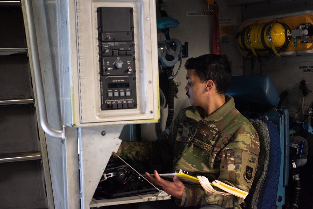 4th Airlift Squadron stays ready with training flights